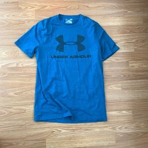 Under Armour men’s shirt. Size small (loose).